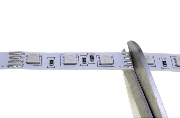 konektor_rgb_ledpasik_strihanie_4pin