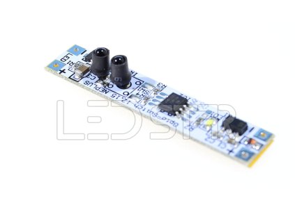 Bezdotykový vypínač a stmievač LED pásikov, umiestnenie do lišty, 8A 12V/96W 24V/192W – pohľad na diaľkový ovládač