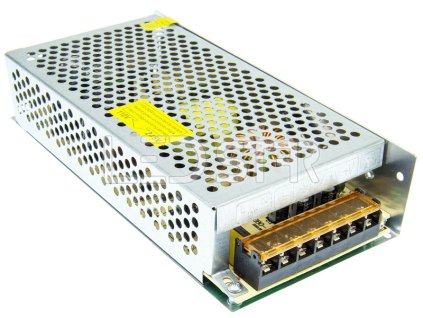 led Napájací kovový montážny spínaný zdroj 12V 150W – ukážka svietenia pod skrinkou