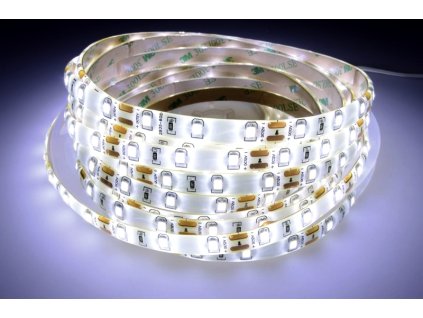 led pasik 5m 12v smd2835 60led m 6w m 4000k denna biela ip65
