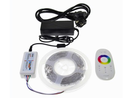 sada 20m RGB LED pásik 12V 7,2W/m RF ovládač 230V zdroj do zásuvky, konektory – produkt z boku