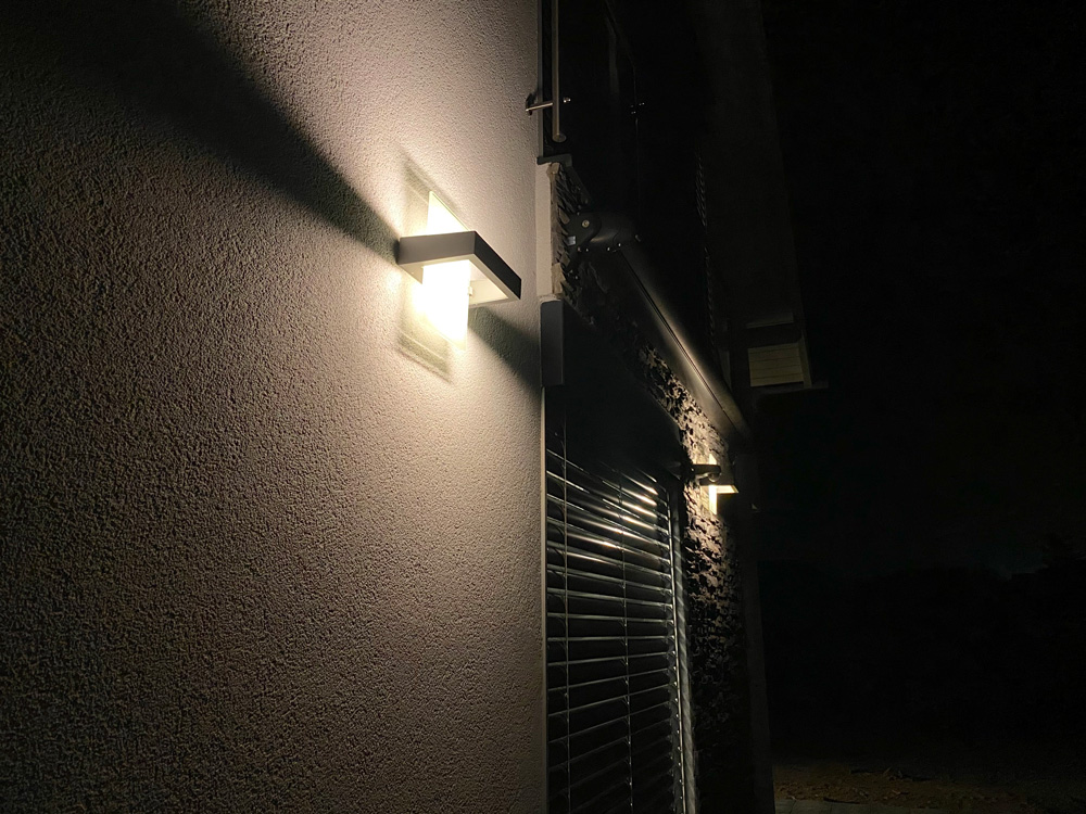 LED osvětlení Dům Praha - venkovní svítidla 1