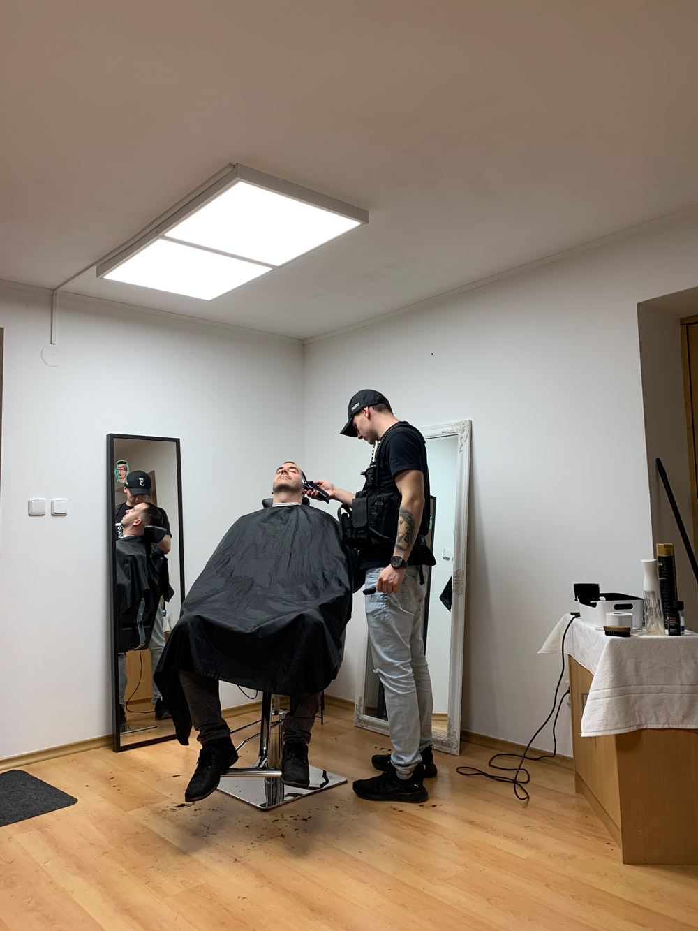 LED osvětlení Kadeřnictví Česká Lípa 1