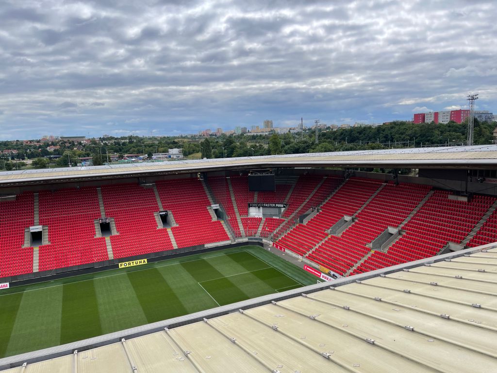 LED osvětlení fotbalového stadionu SK Slavia Praha 6