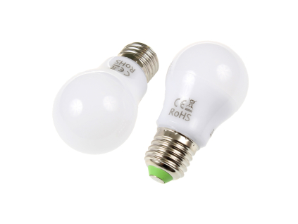 LED žárovka E27 SA 360°