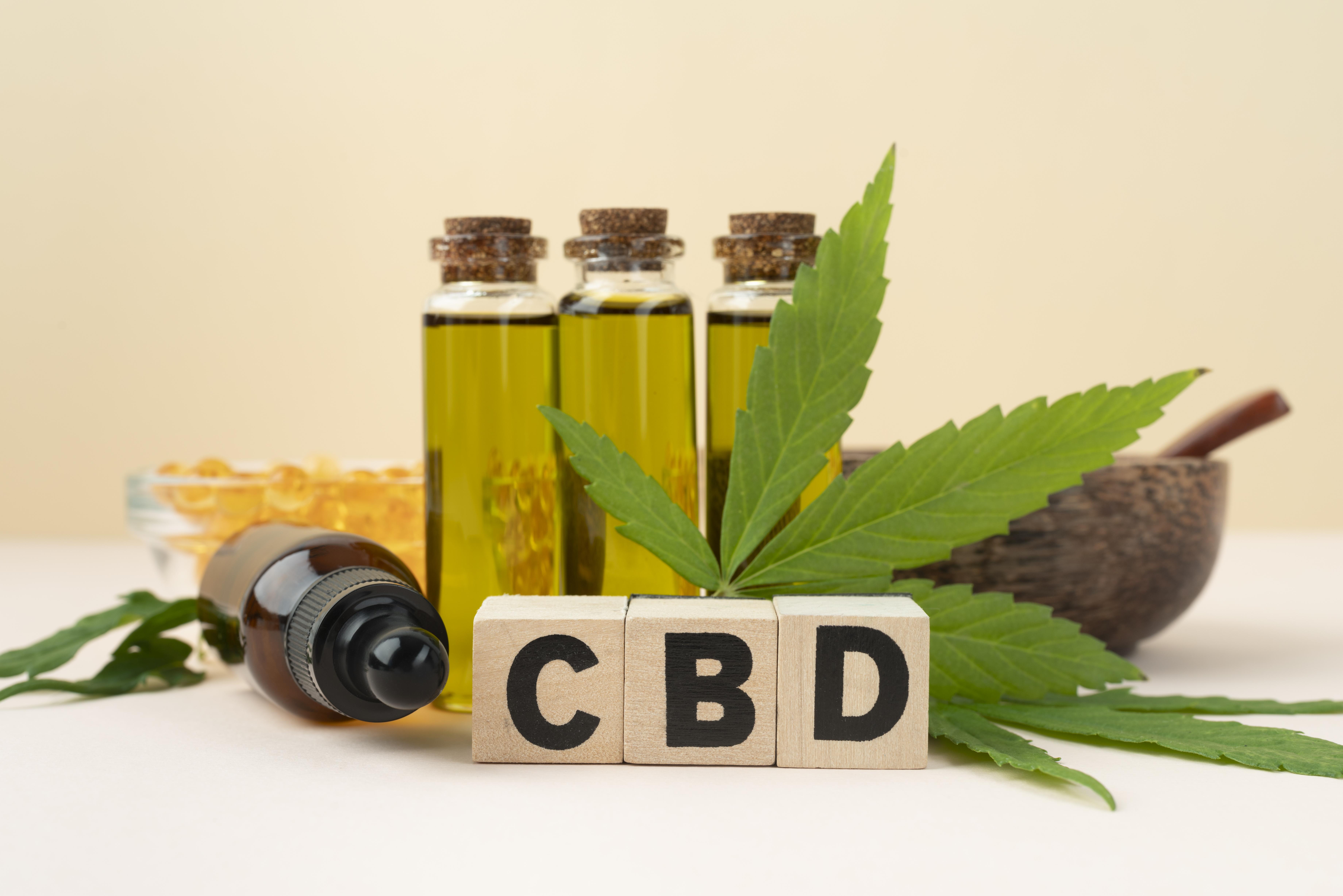 cannabis-oil-bottle-assortment_1