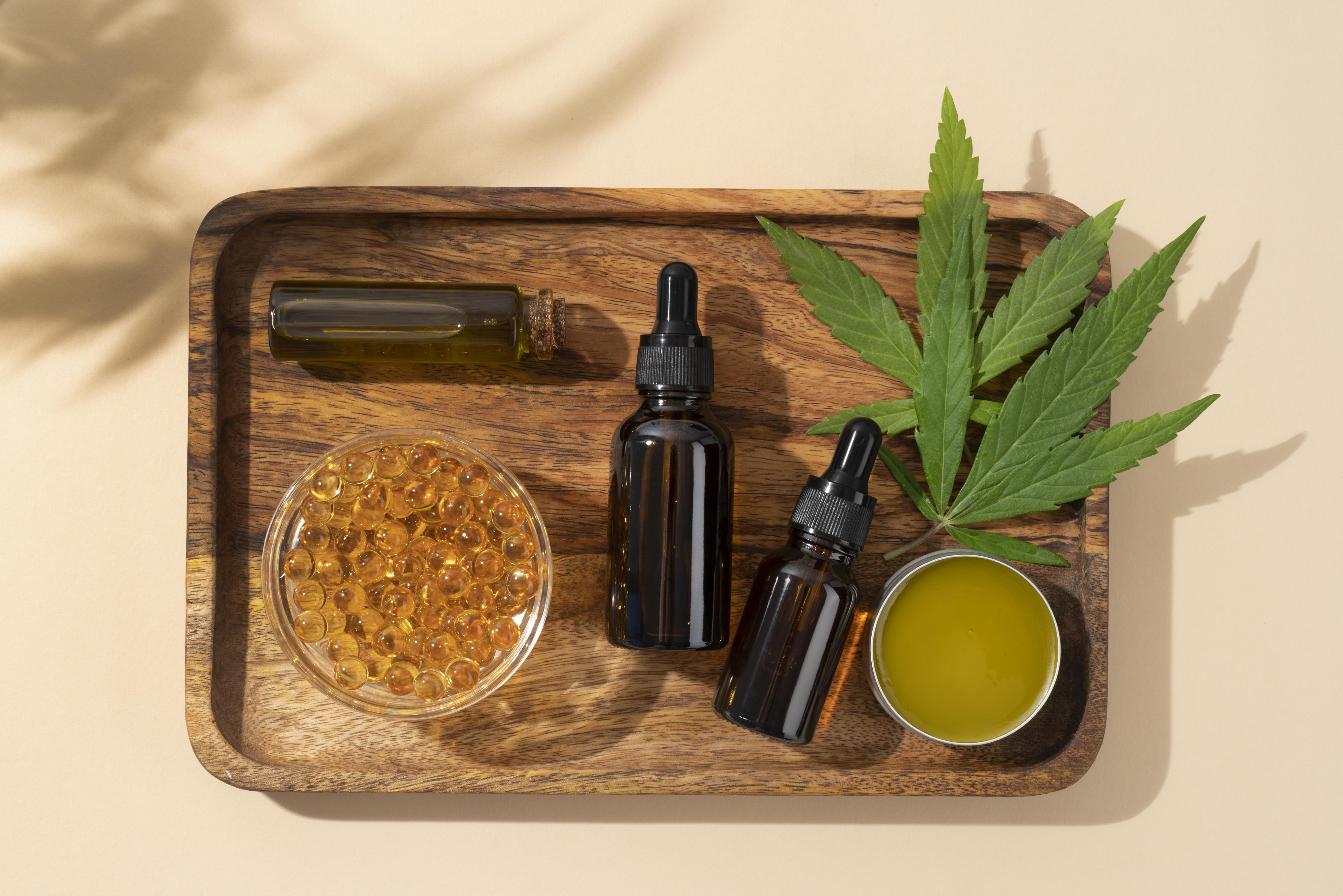 cannabis-oil-bottle-arrangement