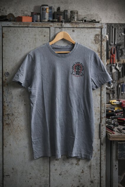 482F8471 1A83 4FB3 8CC0 0479F1DE7EDD