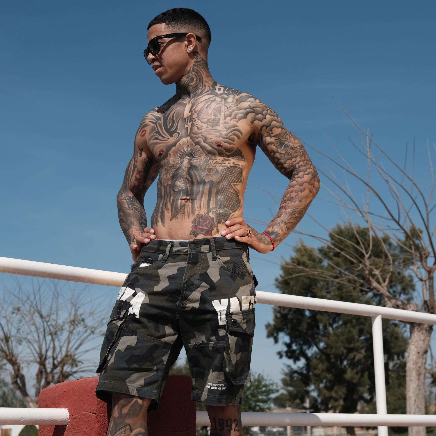 Pánské Yakuza Kraťasy Cargo Bump 23001 camo Velikost: 40