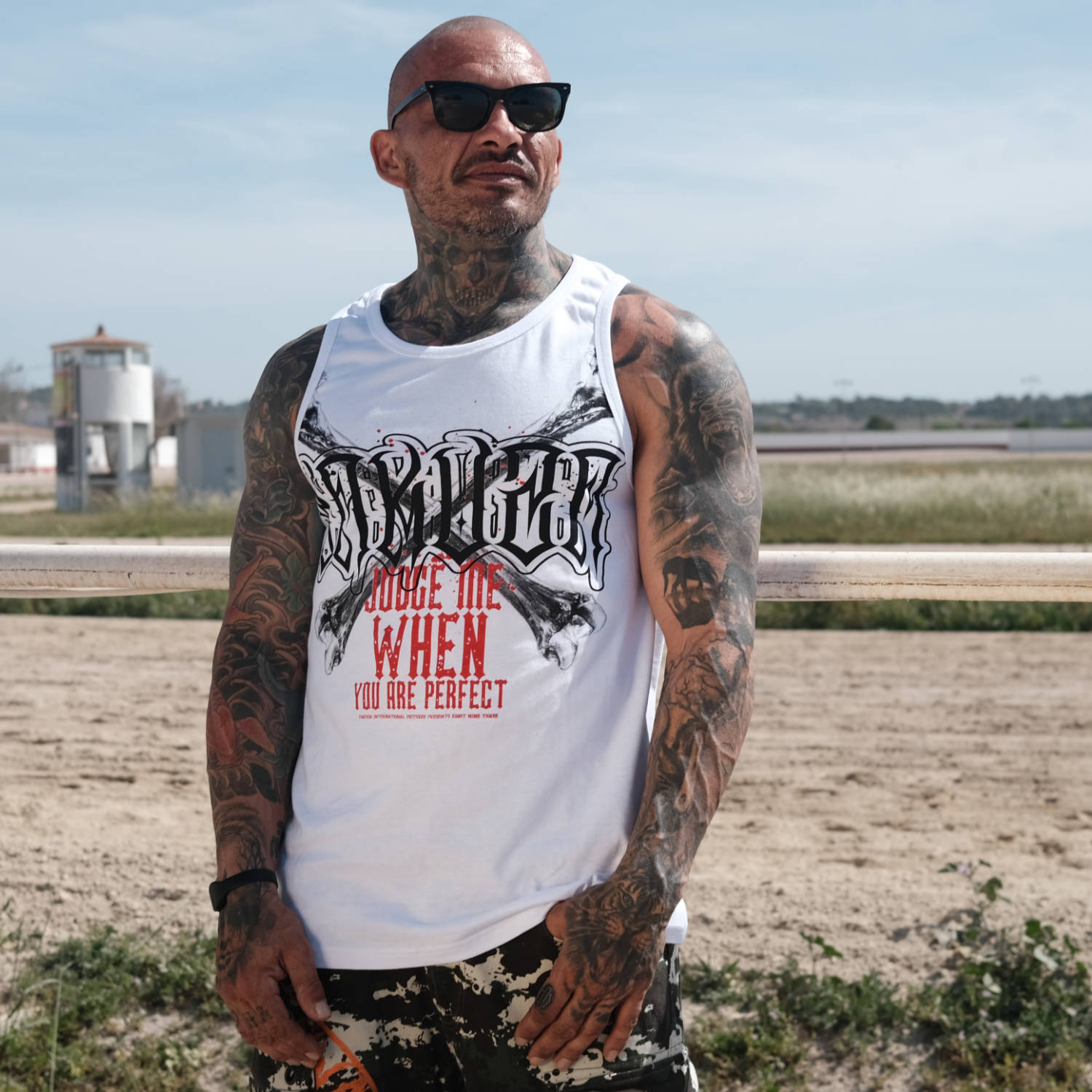 Levně Pánské tílko Yakuza Judge Me Slim 24045 white