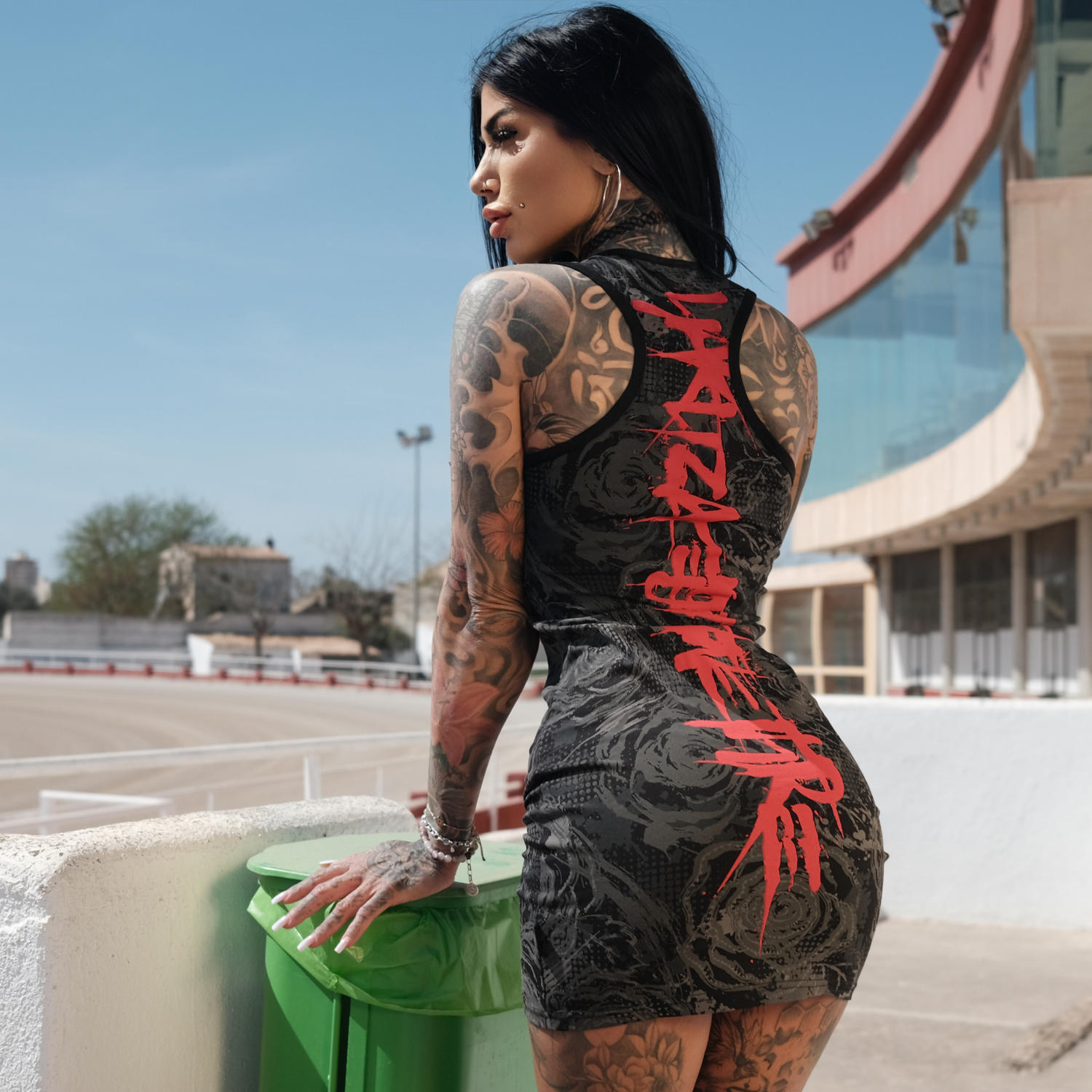 Yakuza dámské šaty Grounded Bodycon 24105 camouflage grey Velikost: XL