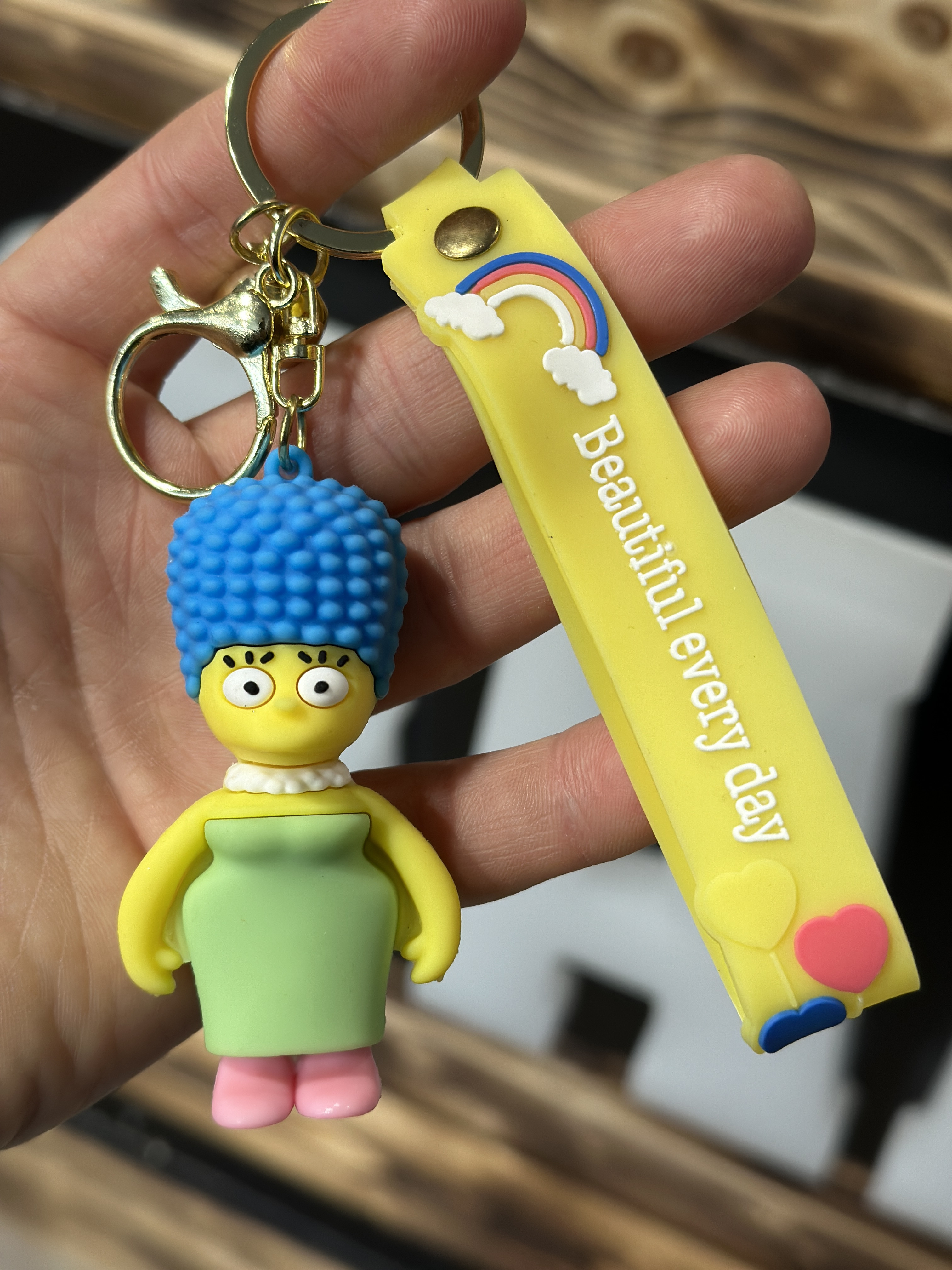 Levně Za pár stovek Stylová klíčenka Marge