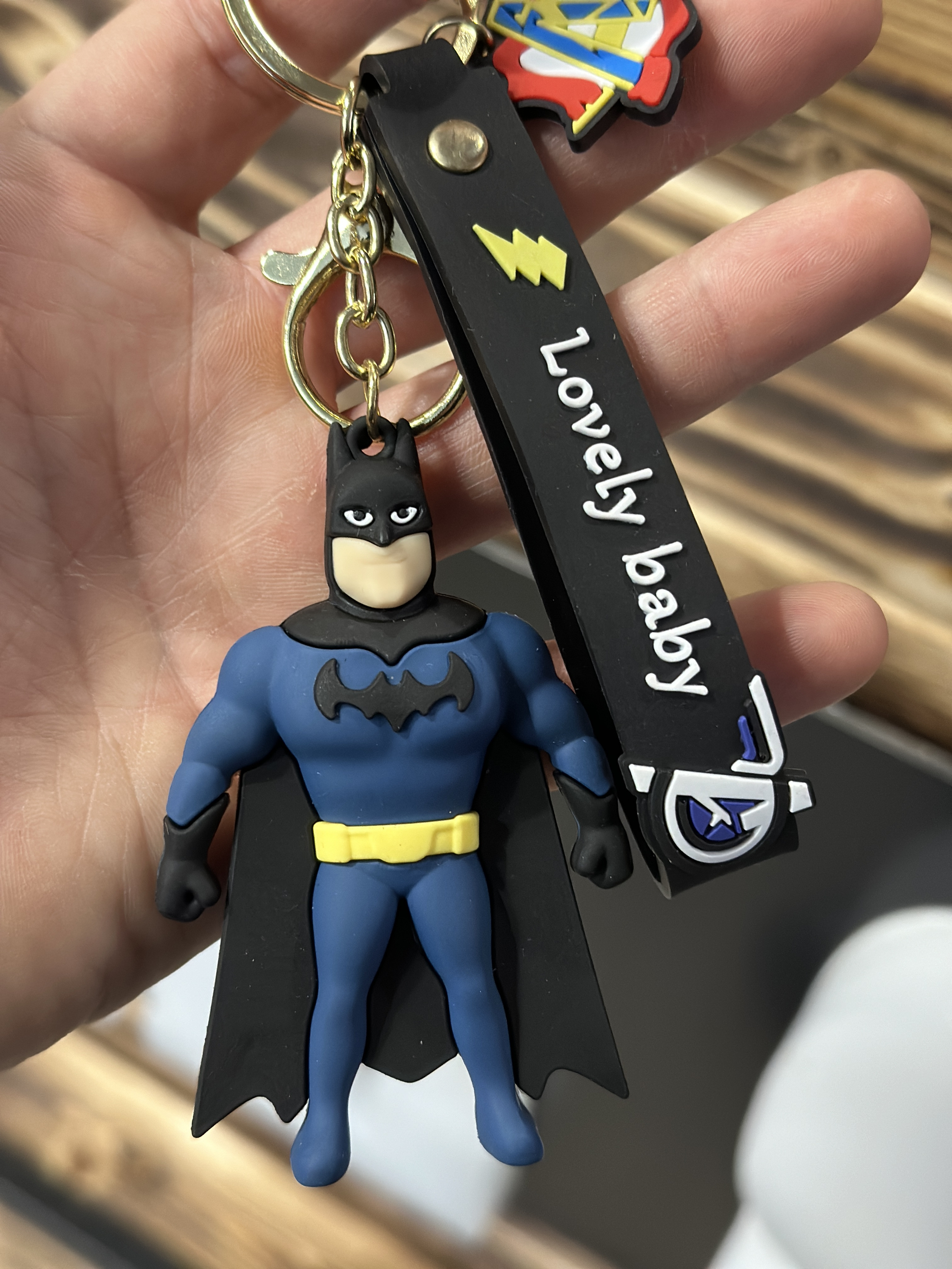 Levně Za pár stovek Stylová klíčenka Batman