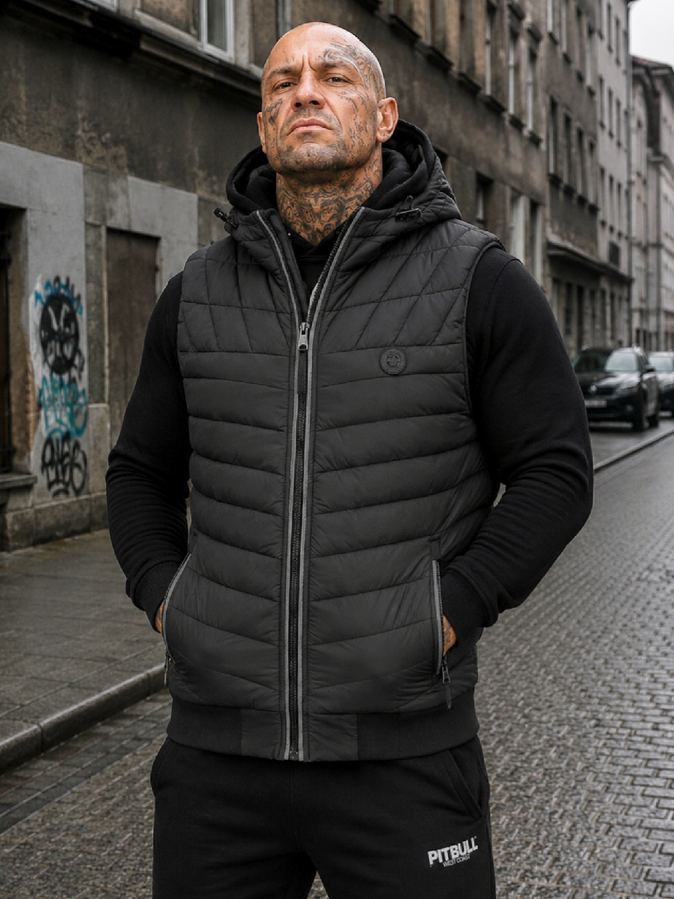 Levně PitBull West Coast - pánská zimní vesta NAYLOR S KAPUCÍ černá