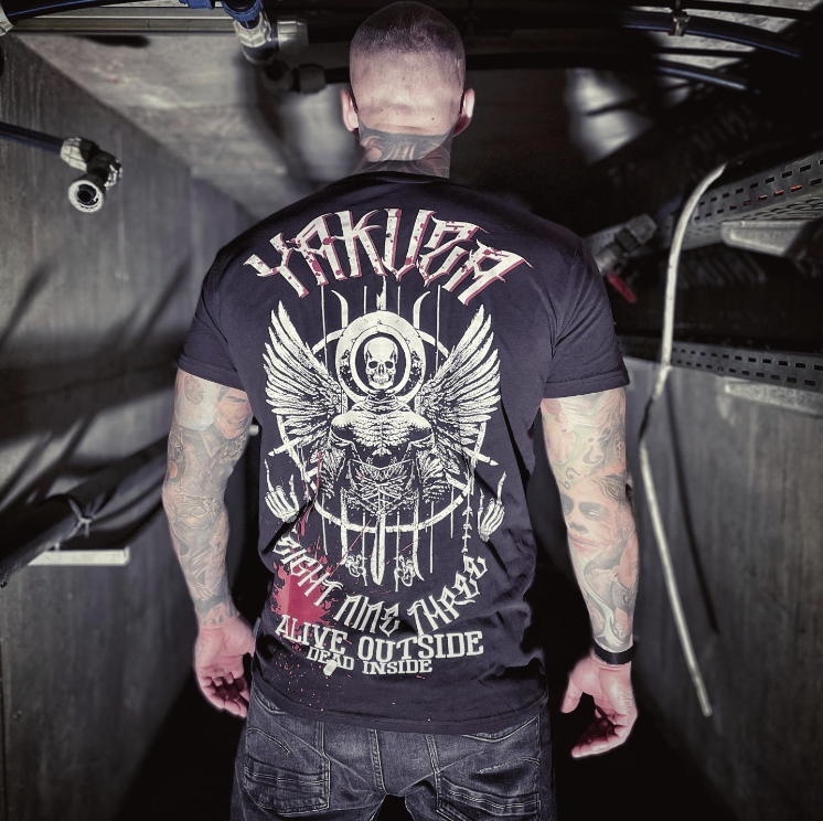 Levně Pánské triko Yakuza Outside Regular 27001 black