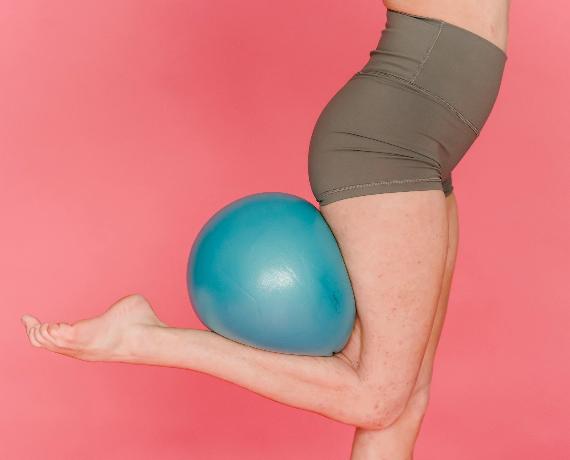 Najnovšie trendy v dámskych kraťasoch na leto 2025