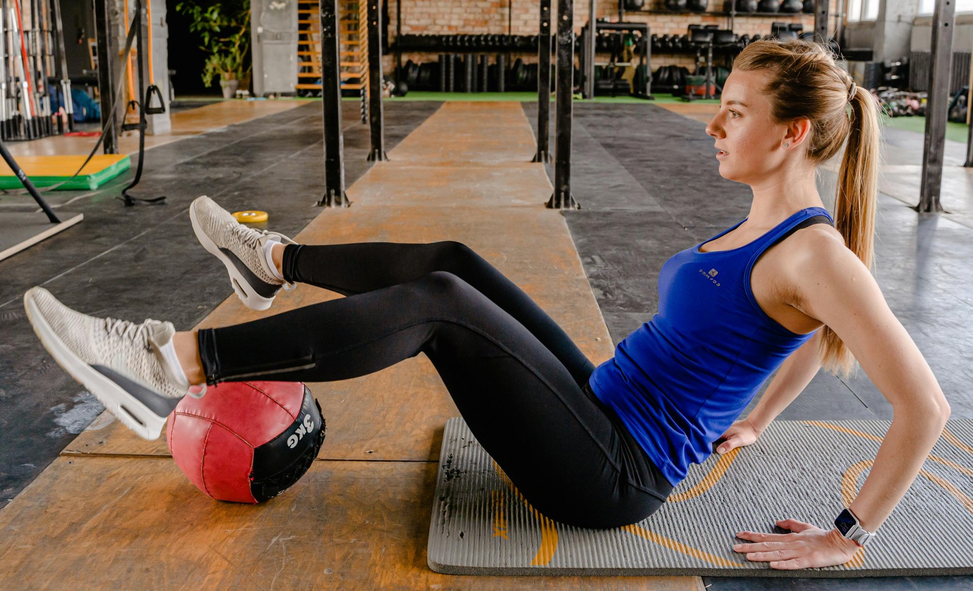 Výkon, štýl a voľnosť pohybu – legíny stvorené pre crossfit a funkčný tréning