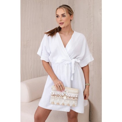 Biele tvarované mušelínové šaty