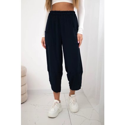 Nohavice so širokými nohavicami a vreckami tmavomodré