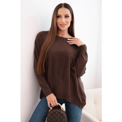 Dámsky sveter s dlhším chrbtom a reliéfnou hviezdou hnedý