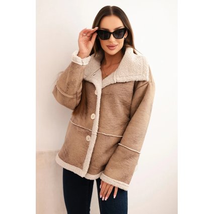 Dámska bunda Plus Size zateplená s barančekom a gombíkmi krátky strih v kámeľovej farbe