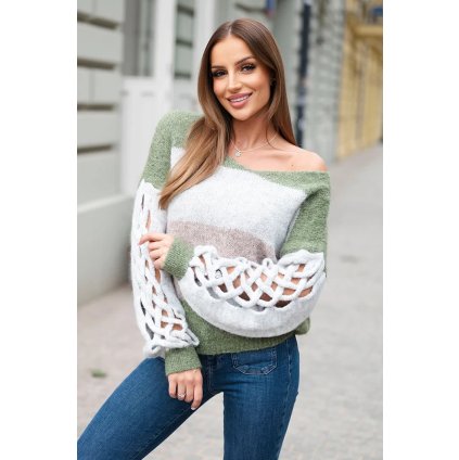 Dámsky sveter s pásikmi a vrkočmi na rukávoch z khaki a šedej vlny.