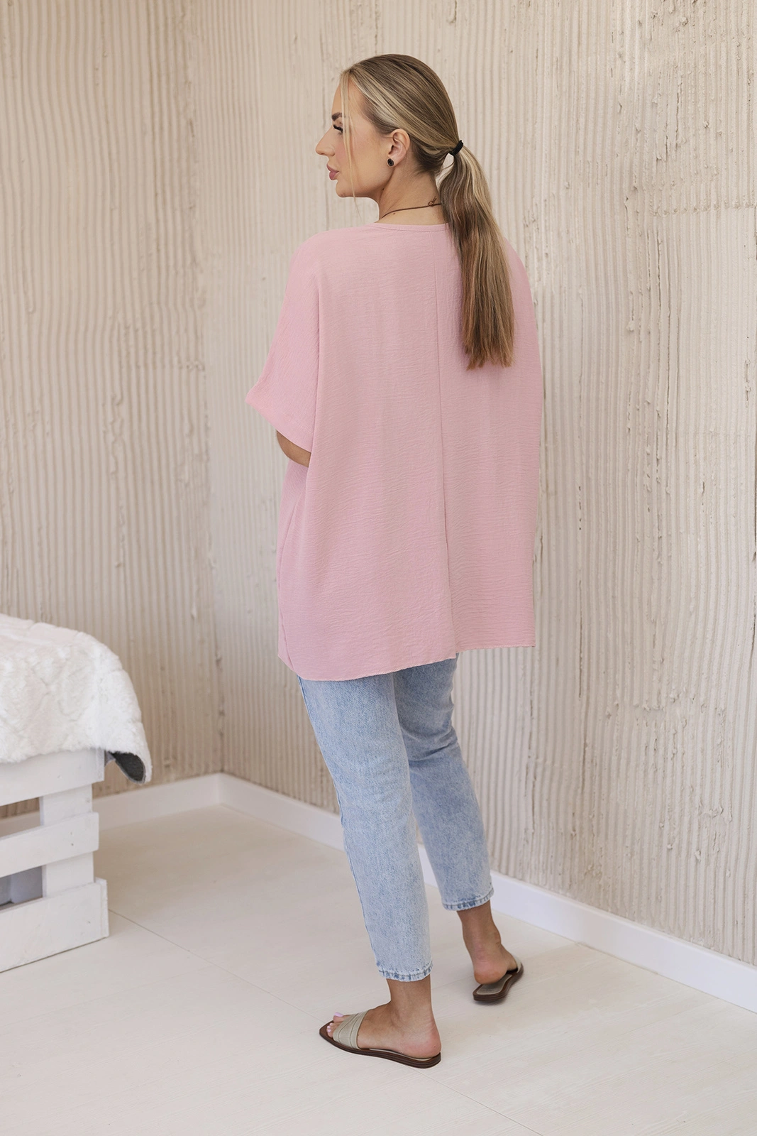 Legínovo Oversize blúzka s príveskom béžová Farba: Ružová, Veľkosť: UNI