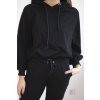 Čierna súprava s kapucňou