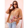 Dámska blúzka z bavlny s kvetinovým vzorom a gombíkmi v ťavej farbe