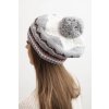 Dámska zimná vlnená čiapka s brmbolcom a farebným vzorom K435 biela + sivá