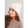 Dámska zimná čiapka z nadýchanej pleteniny s elegantným gombíkom béžová