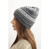 Dámska zimná čiapka so vzorom a vlnou K425 biela