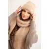 Dámsky komplet čiapka a dlhý šál z mäkkej priadze v ťavej farbe