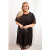 Dámske šaty Plus Size s flitrami a čipkovým zakončením čierne