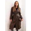 Dámsky trenčkot z eko kože s opaskom a golierom hnedý