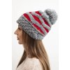 Dámska zimná pletená čiapka so strapcom a vrkočovým vzorom K466 sivá