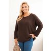 Dámsky sveter plus size s lodičkovým výstrihom hnedý