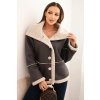 Dámska bunda Plus Size zateplená s barančekom a gombíkmi krátky strih v kámeľovej farbe