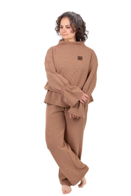 damska souprava s volany mocha 3