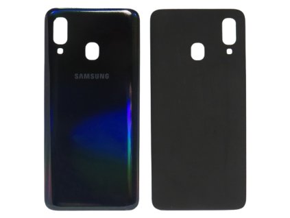 Detailní pohled na černý zadní kryt pro Samsung Galaxy A40 (SM-A405F/FN) s viditelnými otvory pro fotoaparát.