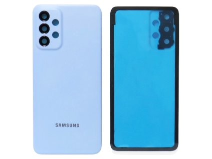 Detailní pohled na modrý zadní kryt pro Samsung Galaxy A23 5G (SM-A236B) s viditelným otvorem pro fotoaparát.