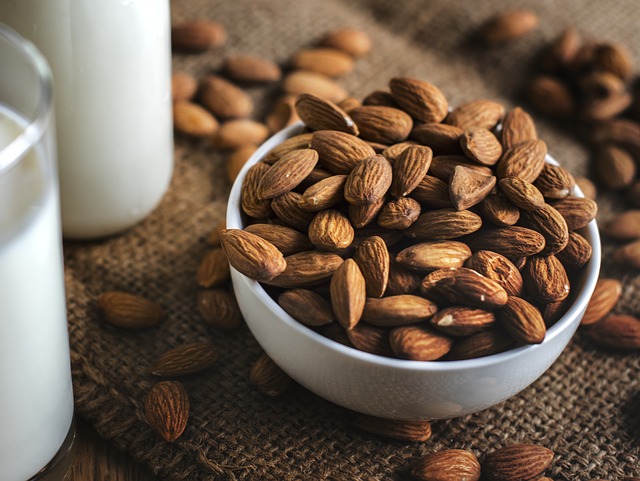 almond-3782733_640