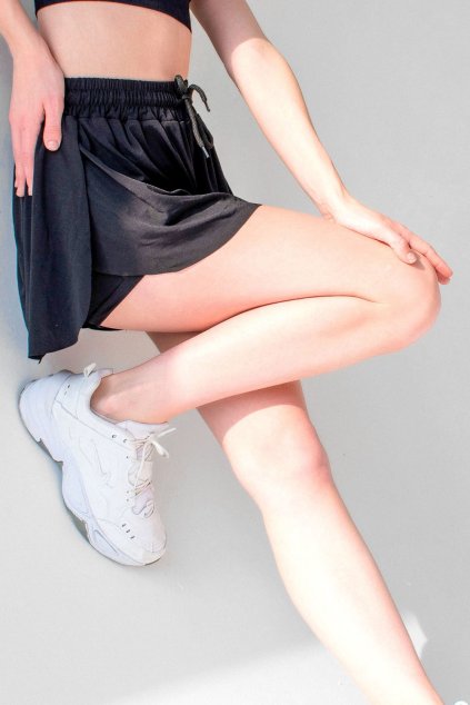 black shorts loose fit