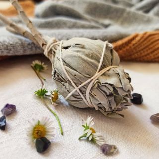 Co děláte pro to, abyste se doma cítili v bezpečí a harmonii. Moje velké téma. Mám pocit neustálého chaosu a zahlcení a...