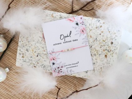jemny snurkovy naramek opal na darkove karticce