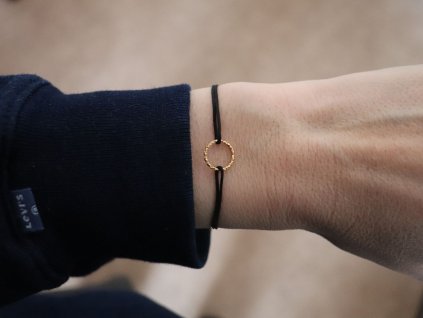 karma naramek na zapesti gold