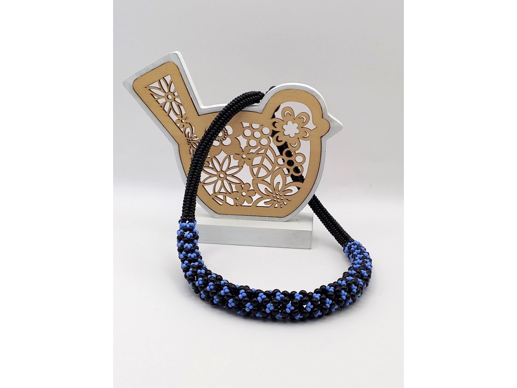 dutinkový korálkový náhrdelník