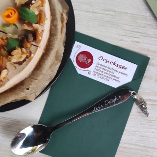 When the day doesn't go well and someone else acknowledges and tries to make it bright for you ☀️🌷 Thank you @orsi.jewelry...