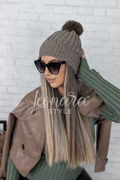 Hnědá zateplená čepice s lurexem LUXY