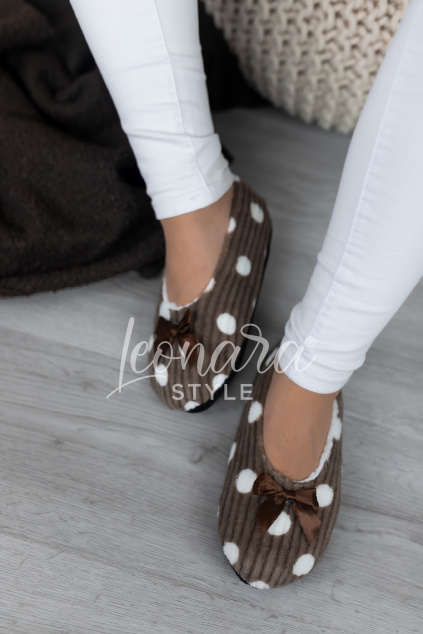 Hnědé puntíkované zateplené bačkůrky PARIS